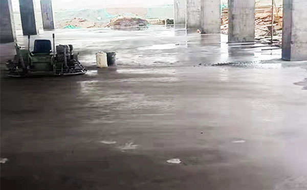 西峰正确的地坪施工是耐磨地坪的效果保证