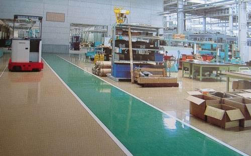 西峰应该如何预防环氧地坪出现发白的现象