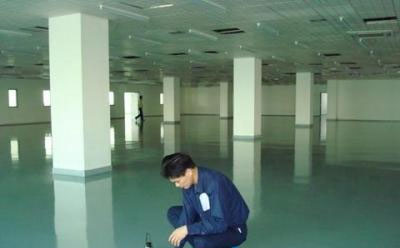 西峰自流平水泥技术解析：环氧地坪施工的关键步骤